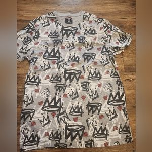 Men's Akademiks shirt